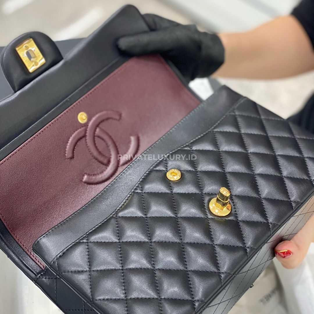 Medium Classic Handbag Lambskin