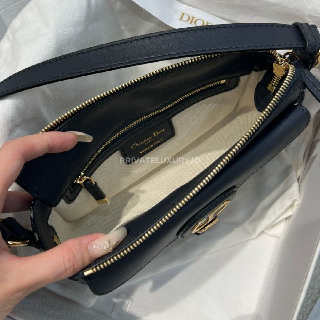 Small 30 Montaigne Pocket Bag