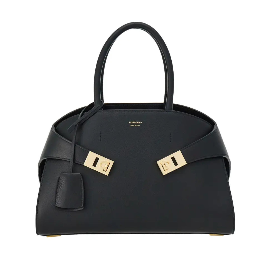 Hug Medium Handbag