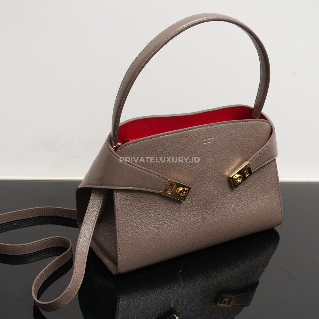 Hug Soft Bicolor Shoulder Bag (M)