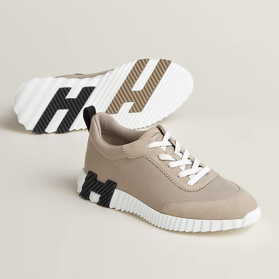 Bouncing Sneaker