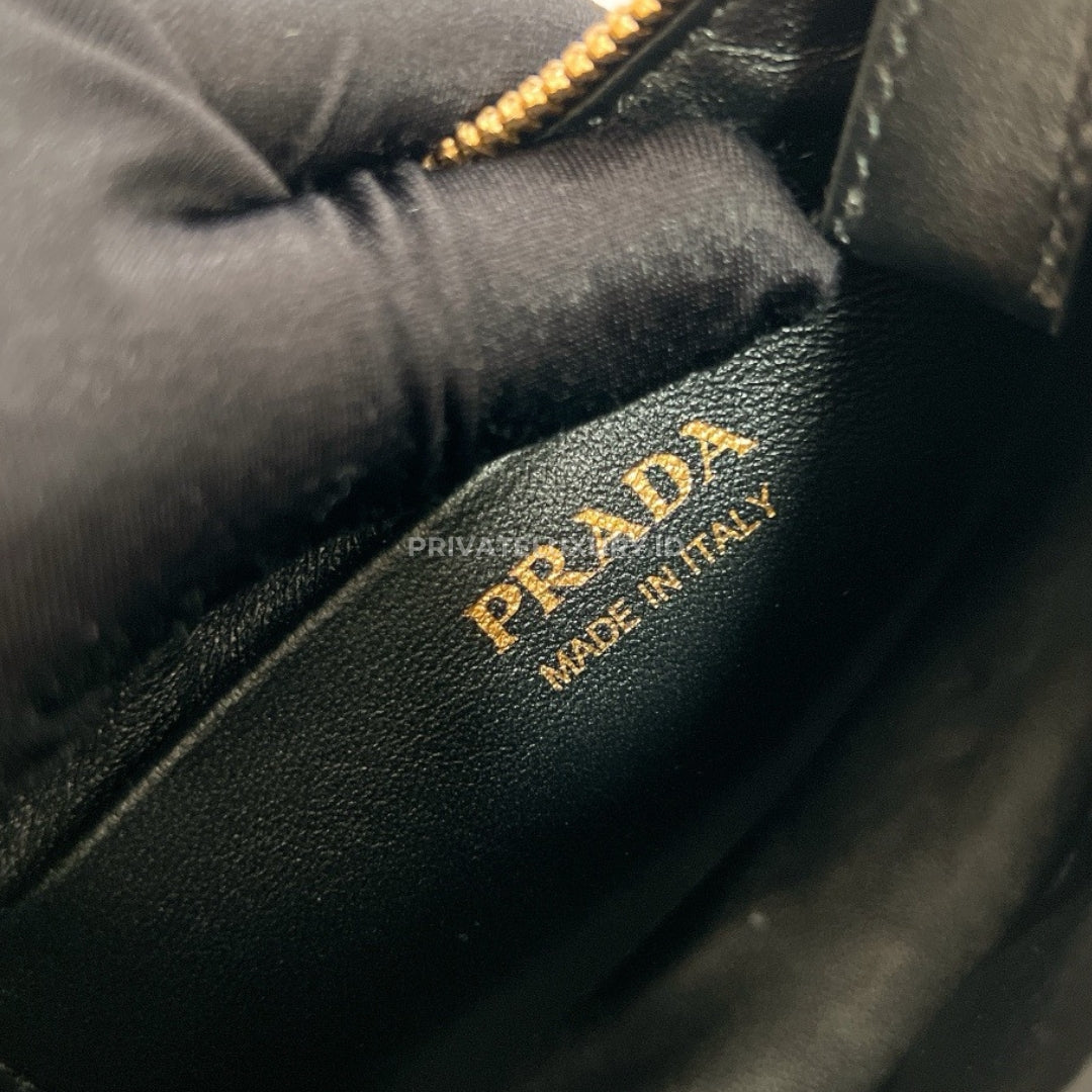 Arqué Leather Shoulder Bag