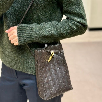 Andiamo Phone Pouch
