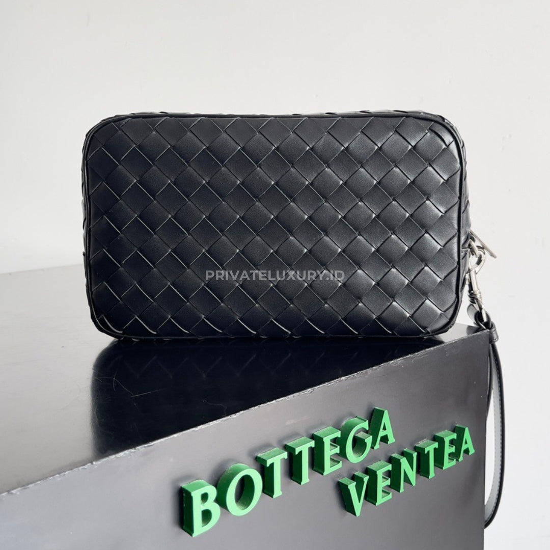 Intrecciato Pouch With Wristlet