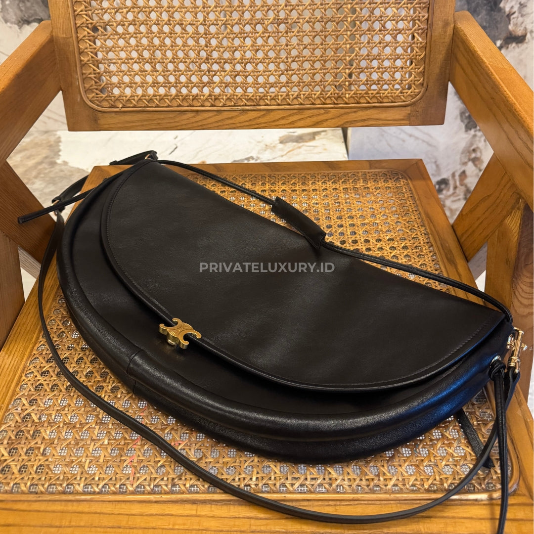 Halfmoon Soft Triomphe Bag