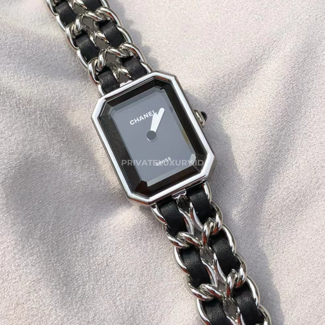 Première Iconic Chain Watch