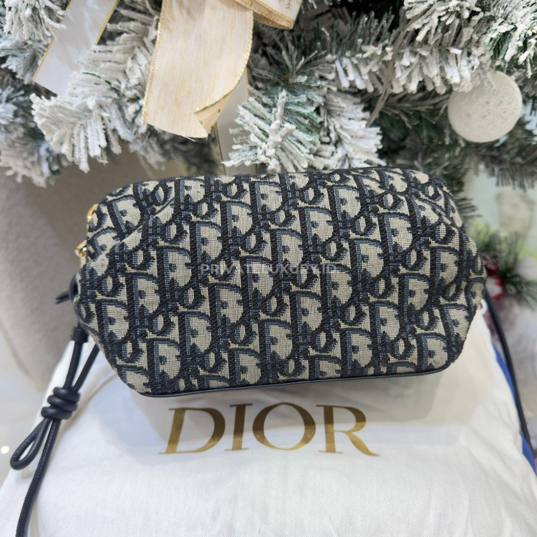 Bow Pouch