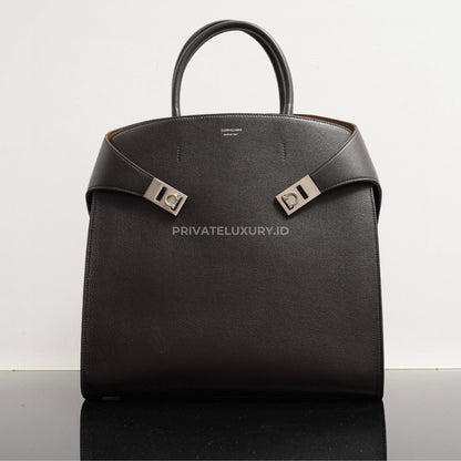 Hug Tote Bag