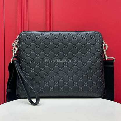 GG Emblem Medium Crossbody Bag