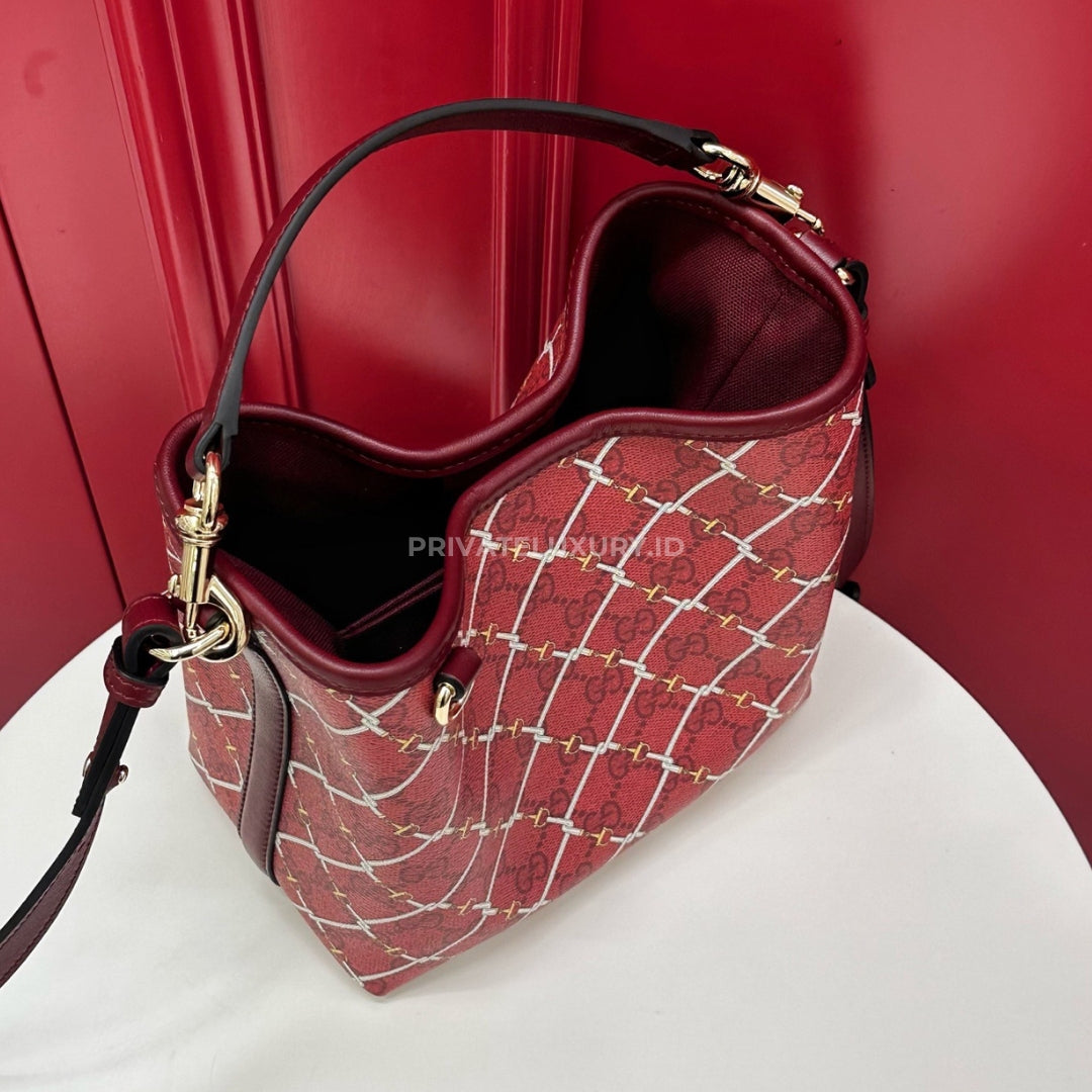 GG Emblem Small Bucket Bag