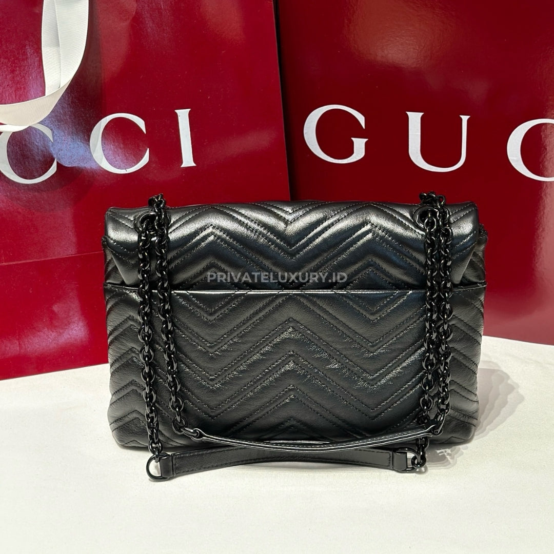 GG Marmont Medium Shoulder Bag