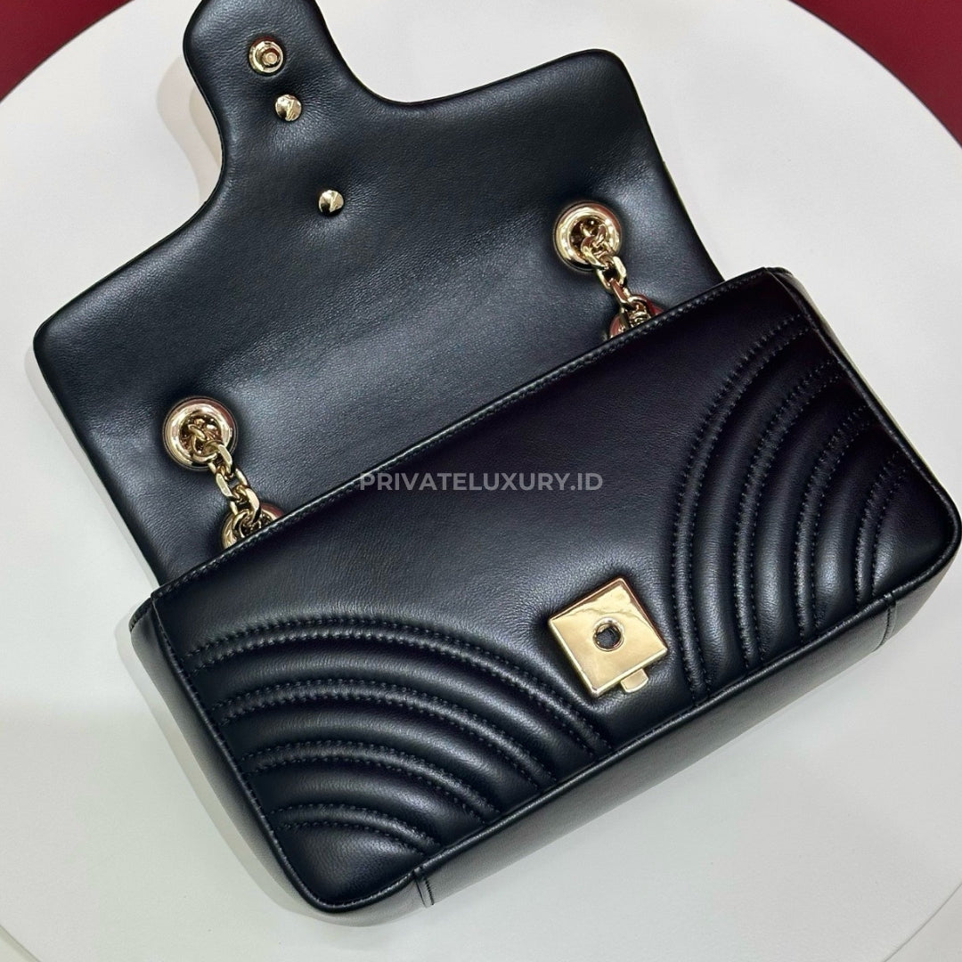 GG Marmont Small Shoulder Bag