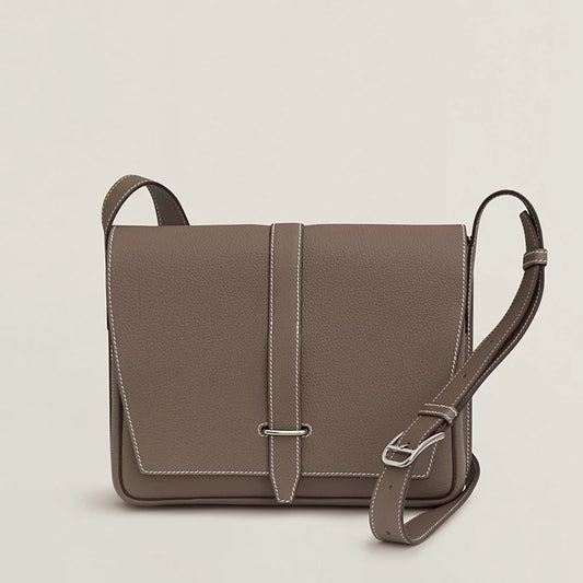 Steve Light Junior Messenger