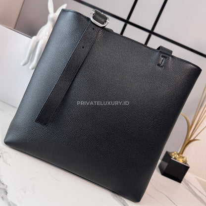 Loop Zipped Tote