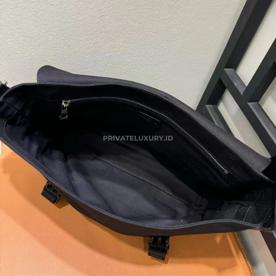 Medium Flex Messenger