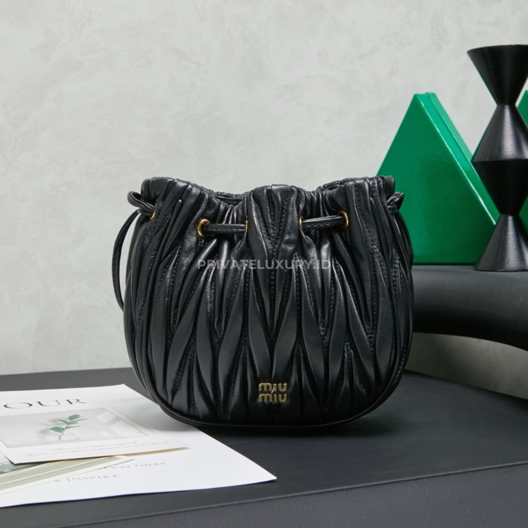 Matelassé Nappa Leather Pouch