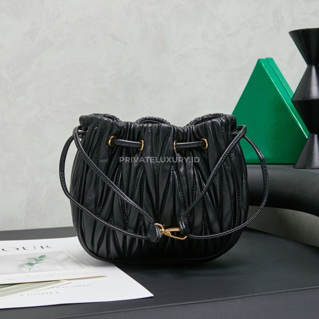 Matelassé Nappa Leather Pouch