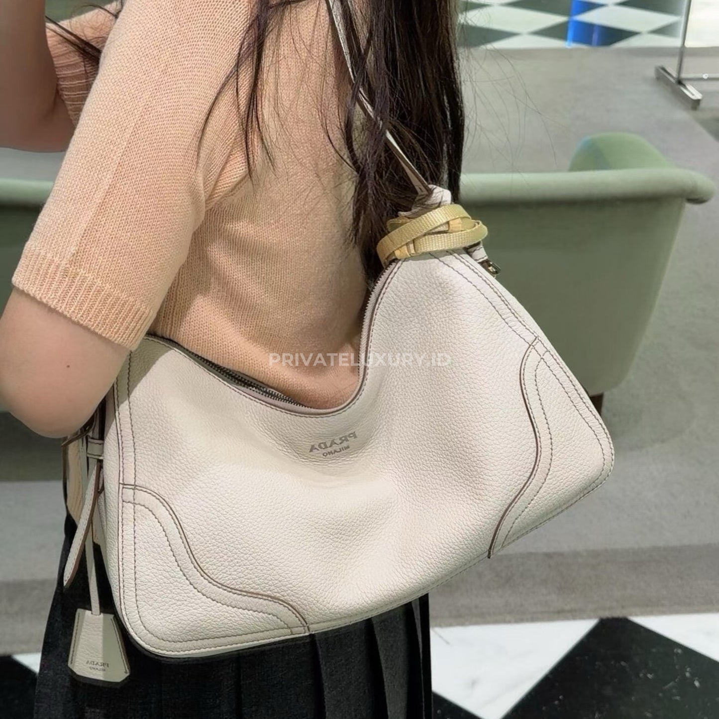 Aimèe Large Leather Shoulder Bag