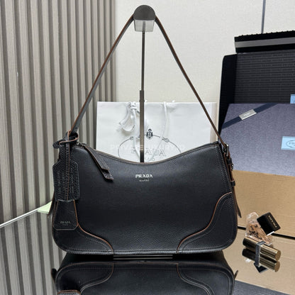 Aimèe Large Leather Shoulder Bag