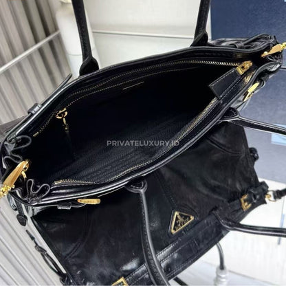 Prada Bonnie Medium Leather Handbag