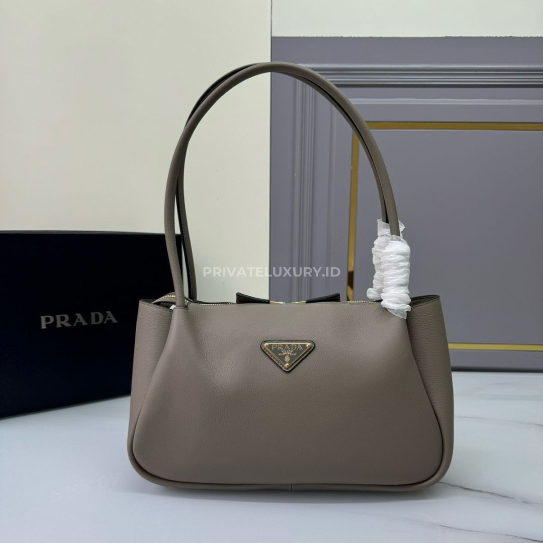 Medium Leather Handbag