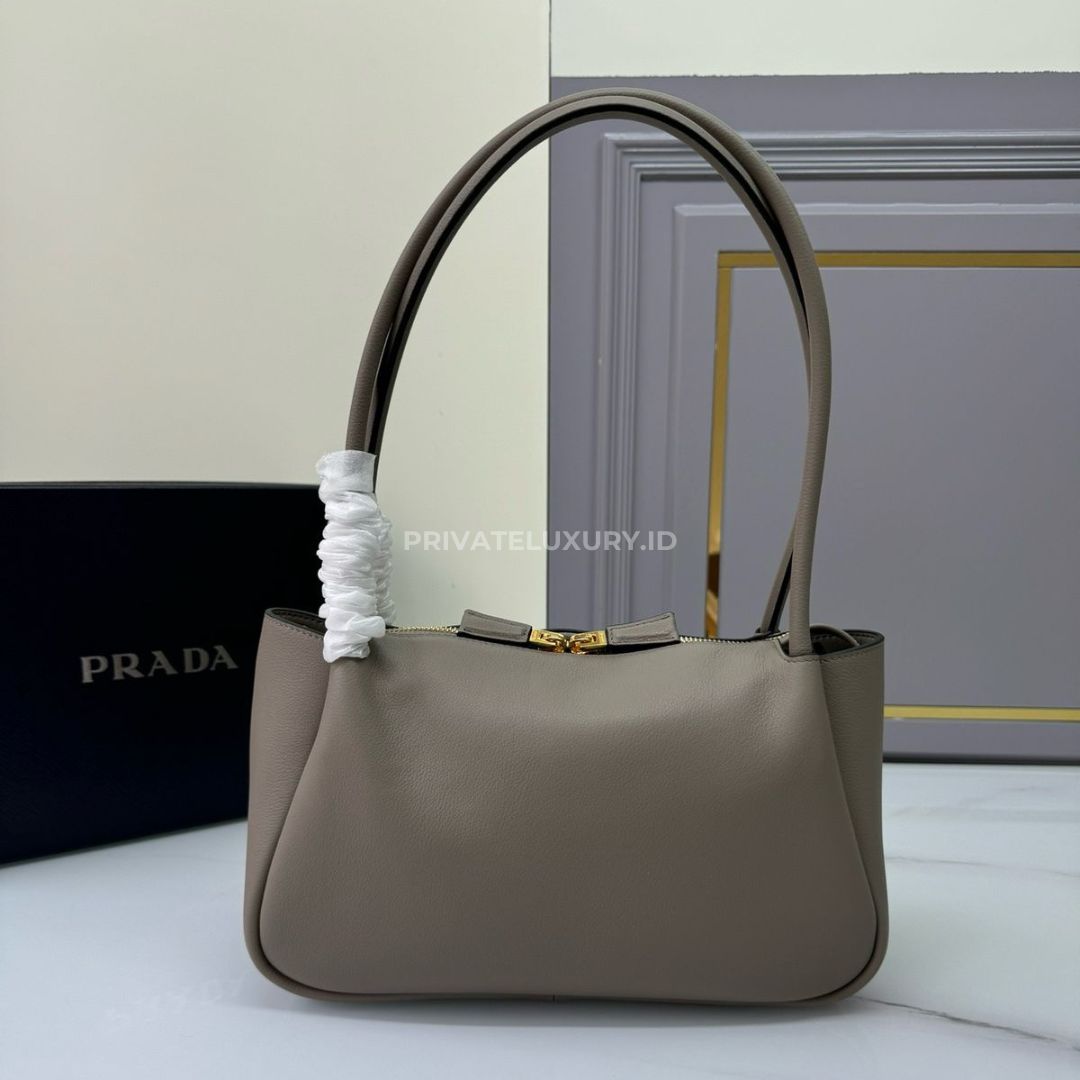 Medium Leather Handbag