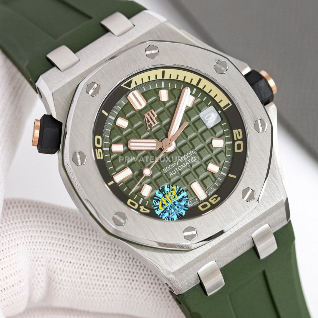 Royal Oak Offshore 42 - 15720ST.OO.A052CA.01 Diver Selfwinding Khaki Green